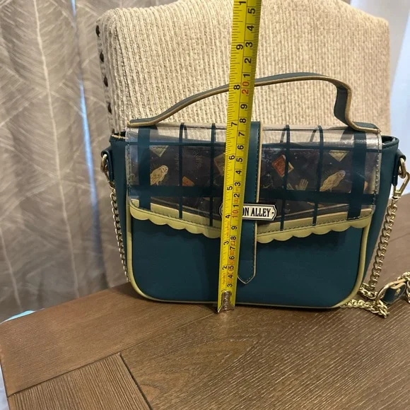 Loungefly Harry Potter - Diagon Alley Crossbody Bag Retired - Picture 9 of 9